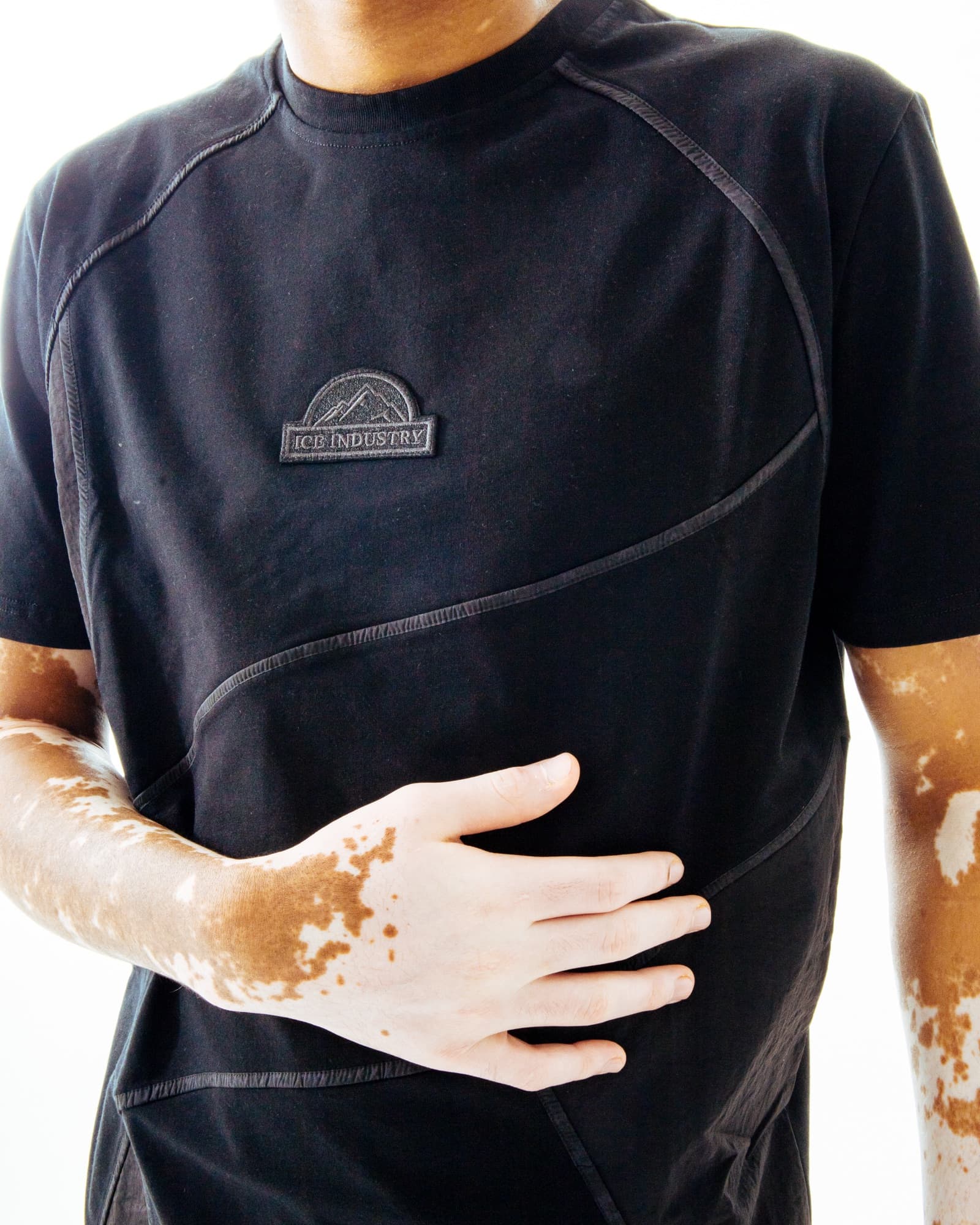 T-shirt LINEA NEBULA